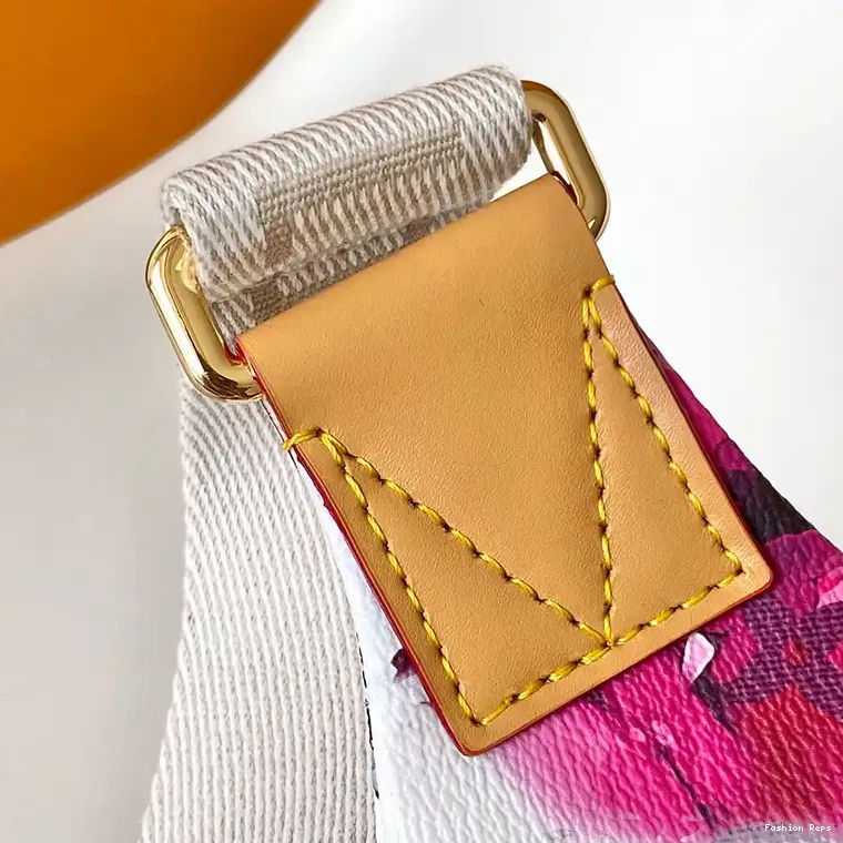 Fashion Reps LV 2408YA0201 Bags 0501